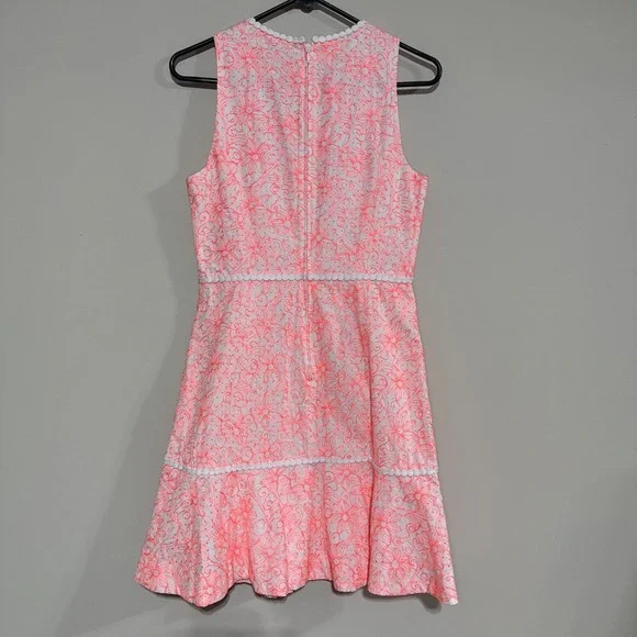 Lilly Pulitzer Ellen Embroidered Lasercut Dress Size 2 - Picture 3 of 15